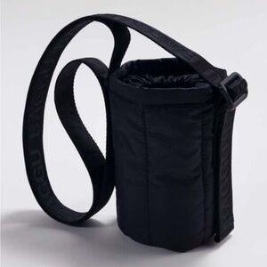 NWT - BAGGU Black Puffy Water Bottle Sling